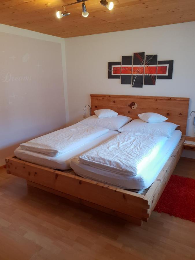 Haus Ambiatscha Apartment Sankt Gallenkirch Exterior foto