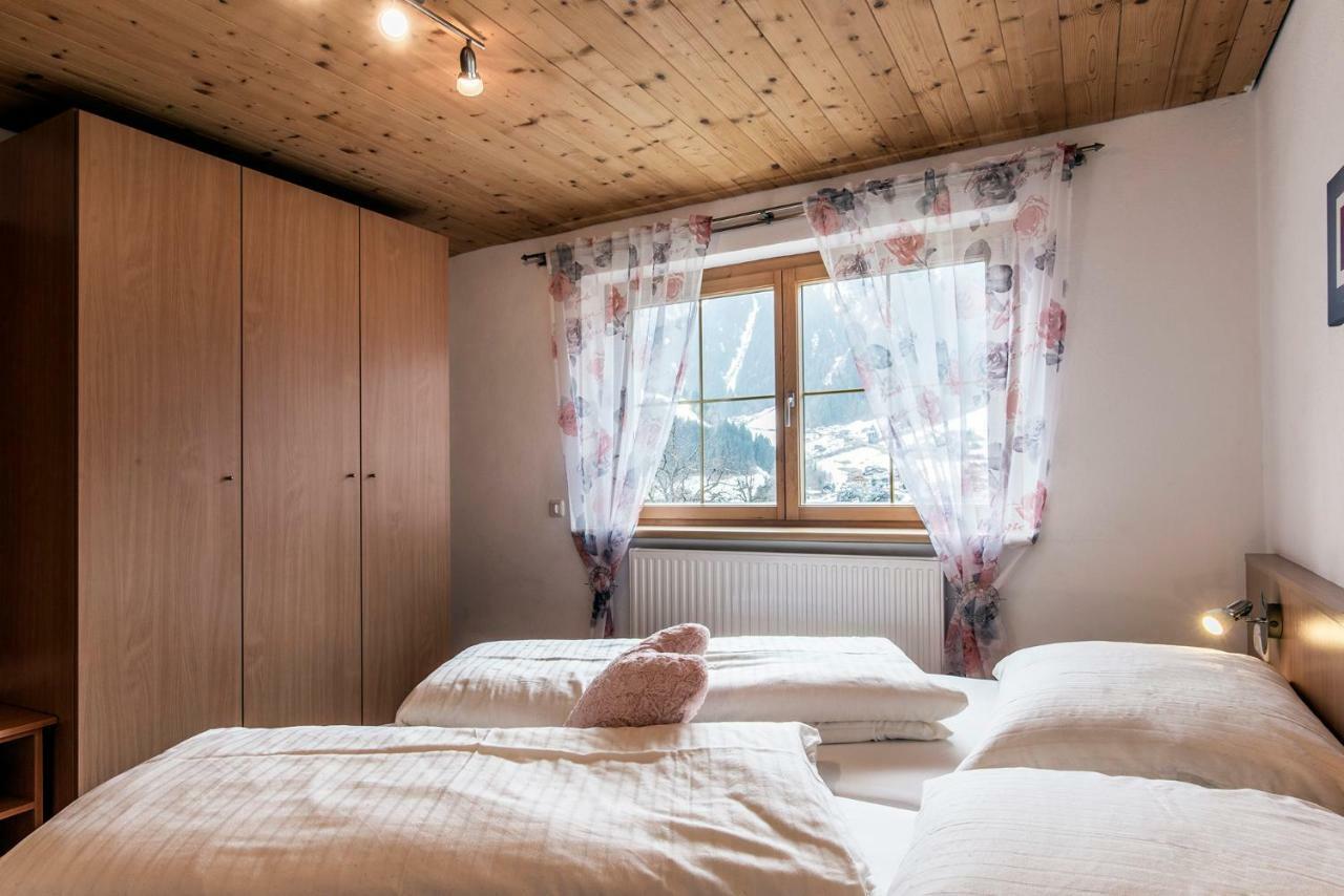 Haus Ambiatscha Apartment Sankt Gallenkirch Exterior foto