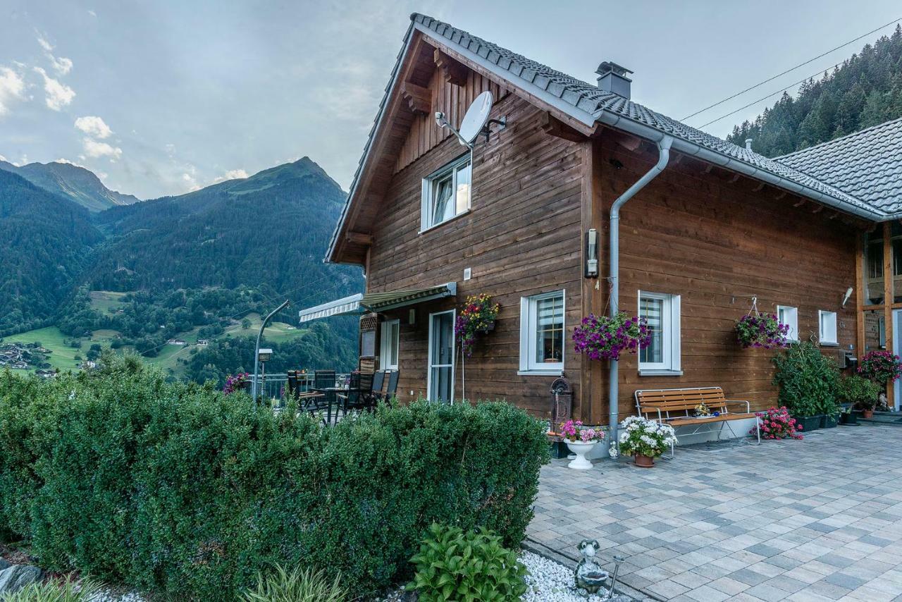 Haus Ambiatscha Apartment Sankt Gallenkirch Exterior foto