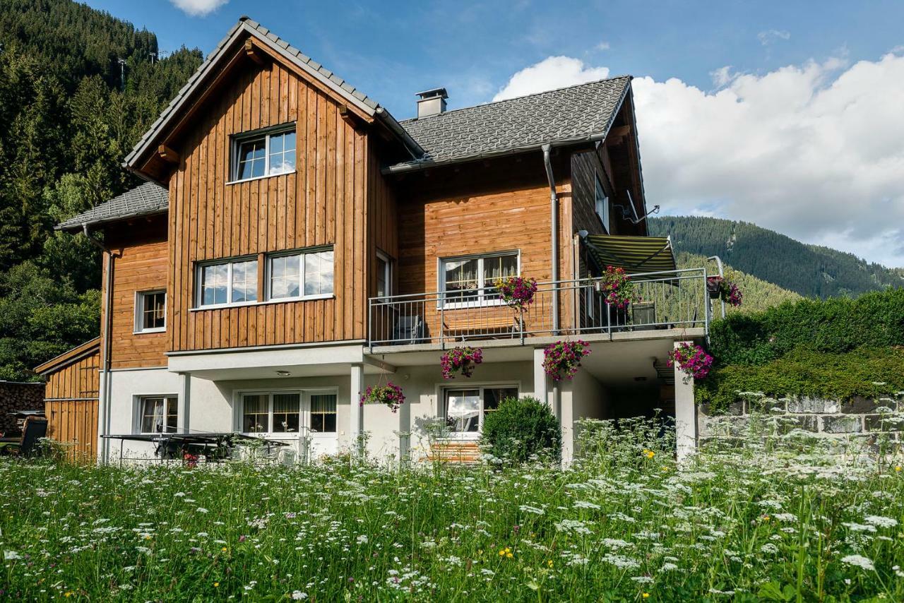 Haus Ambiatscha Apartment Sankt Gallenkirch Exterior foto